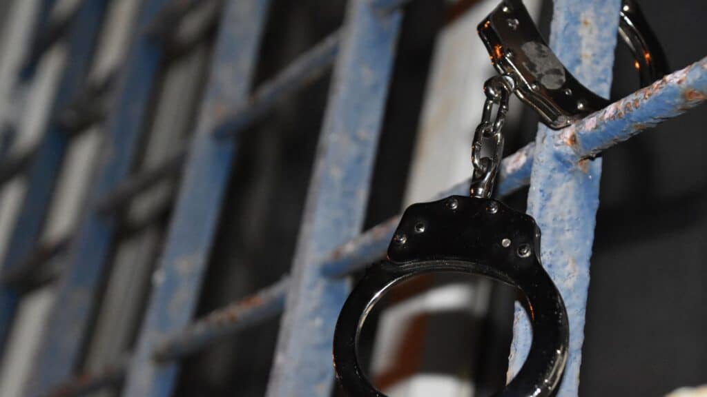 עורך דין פלילי מעצרים - מה חשוב לדעת לפני שפונים?